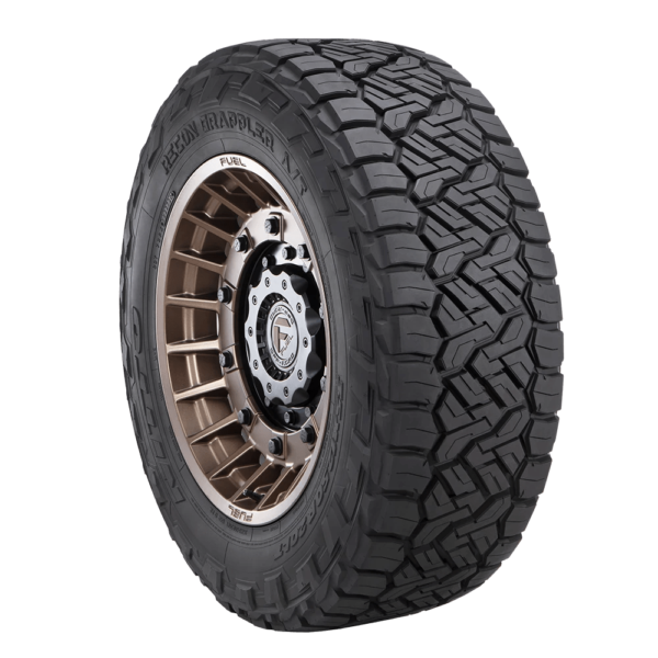 Nitto LT305/55R20 F 125/122S RECON33.2 3055520